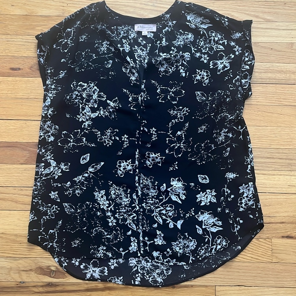 Philosophy Black & White Floral Shell